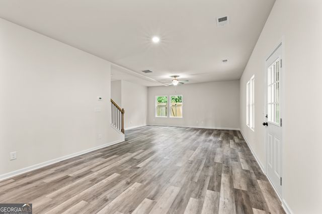 1031 Lakeshore Drive, Jonesboro, GA 30236