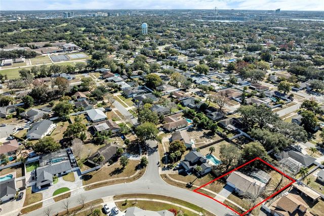 8418 CEDAR COVE DRIVE, Orlando, FL 32819