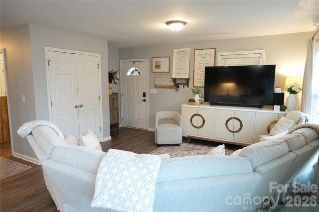 713 Willie Beatty Court, Statesville, NC 28677