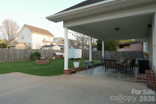 713 Willie Beatty Court, Statesville, NC 28677