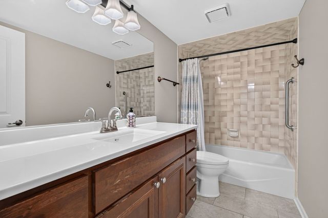 15110 Evergreen Drive 1C, Orland Park, IL 60462