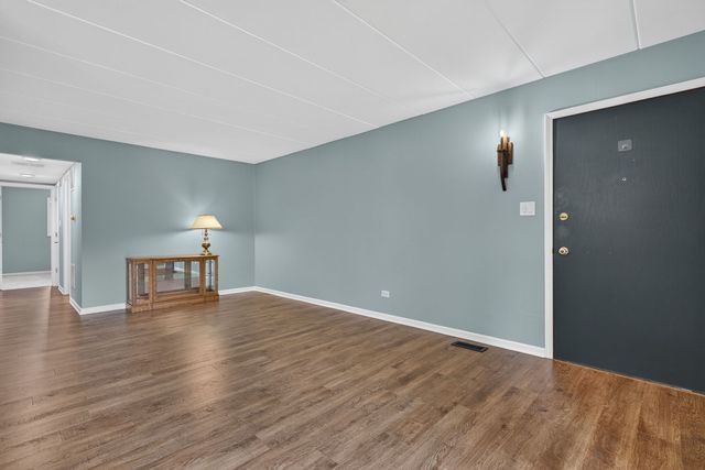 15110 Evergreen Drive 1C, Orland Park, IL 60462