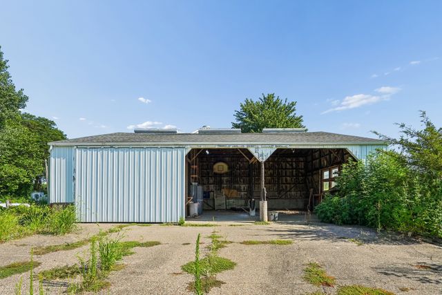 3835 N Utah Avenue, Davenport, IA 52806