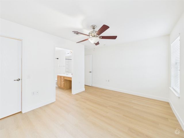 6824 Walkup LN, Austin, TX 78747