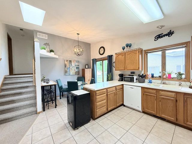 732 S Main Street, Deforest, WI 53532