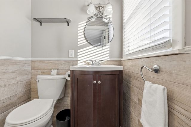 13 Ralph Road, Peabody, MA 01960