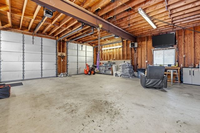 13 Ralph Road, Peabody, MA 01960