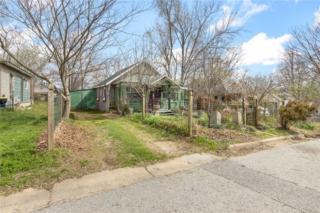 607 N Robinson Street, Harrison, AR 72601