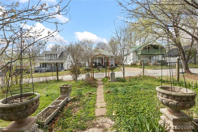 607 N Robinson Street, Harrison, AR 72601