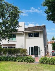 446 Vista Roma, Newport Beach, CA 92660