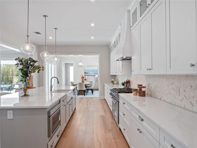 511 BRILEY AVENUE, Oakland, FL 34760