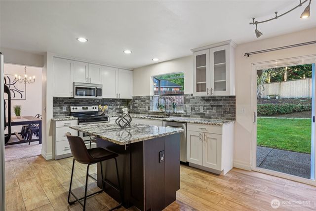 27114 109th Court SE, Kent, WA 98030