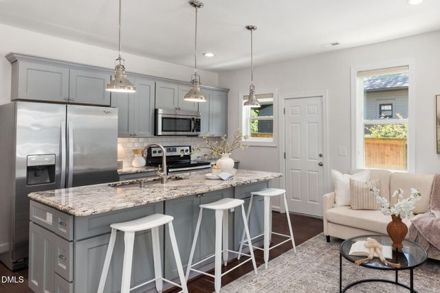1110 Spruce Street, Durham, NC 27701