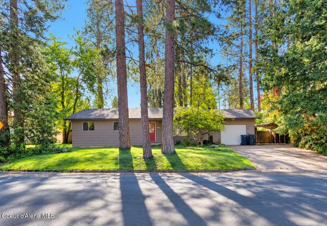 4758 E Woodland DR, Post Falls, ID 83854 property photo