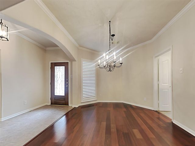 155 S Queenscliff Circle, Spring, TX 77382