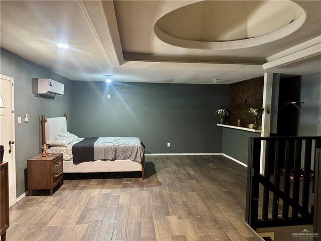 210 W Monte Cristo Heights Road R, Edinburg, TX 78541