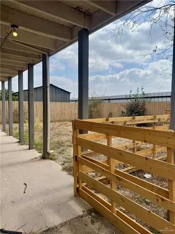 210 W Monte Cristo Heights Road R, Edinburg, TX 78541