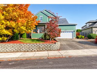 16186 Se GOOSEHOLLOW Dr, Damascus, OR 97089