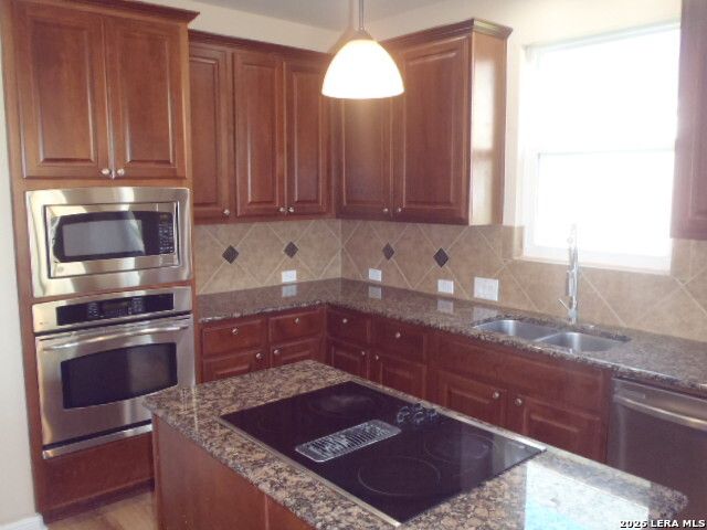 2747 TRINITY VW, San Antonio, TX 78261