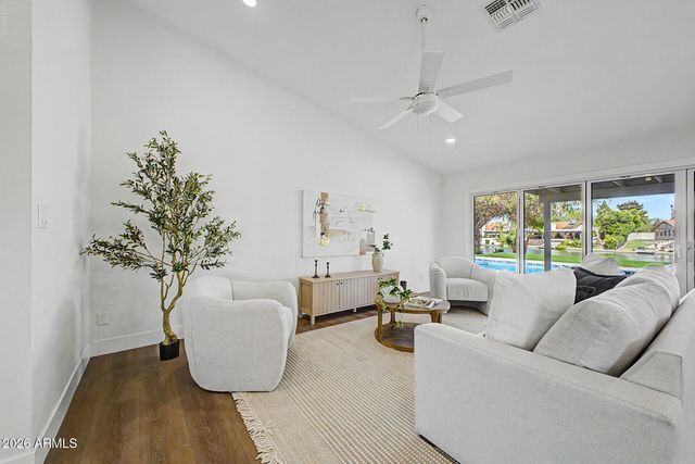 2451 S GAUCHO --, Mesa, AZ 85202