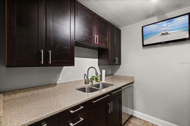 2500 LEE ROAD 122, Winter Park, FL 32789