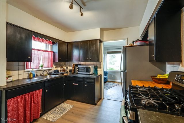 1266 Dayton Street, Akron, OH 44310