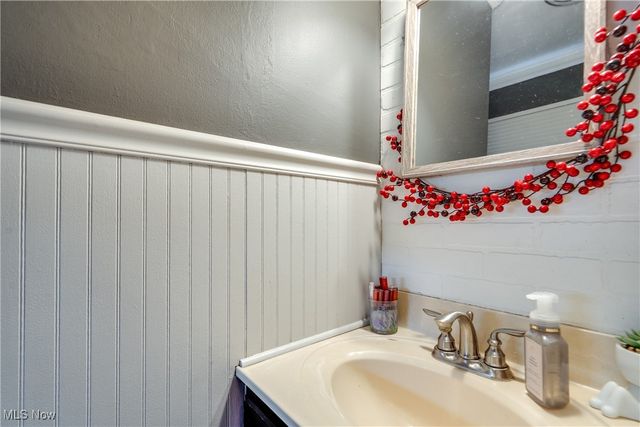 1266 Dayton Street, Akron, OH 44310