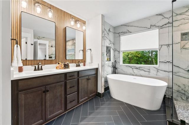 4756 Cooling Water Circle, Powder Springs, GA 30127