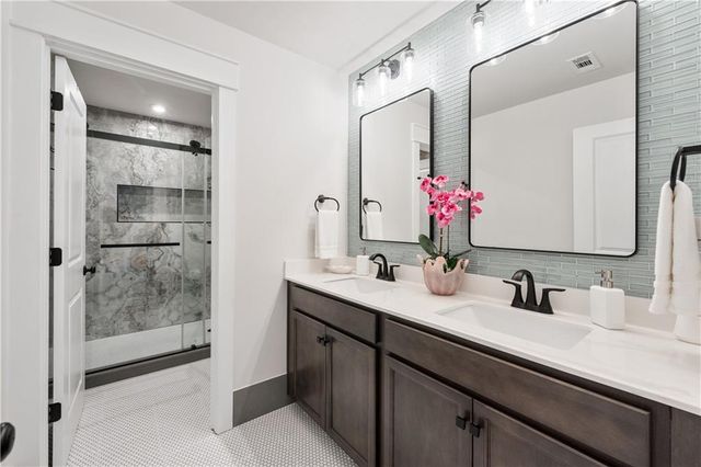 4756 Cooling Water Circle, Powder Springs, GA 30127