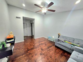 10555 Turtlewood Court 2105, Houston, TX 77072
