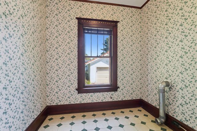 116 Liberty Street, Manchester, IA 52057