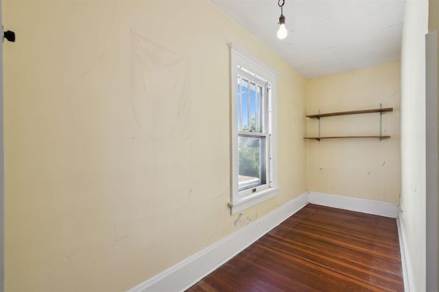 116 Liberty Street, Manchester, IA 52057