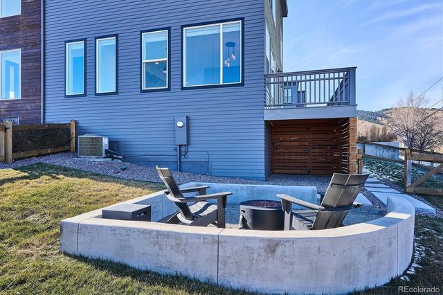 18405 Homestead Circle, Golden, CO 80401