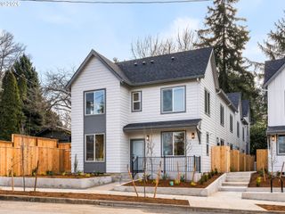 8614 Sw 21st Ave 8, Portland, OR 97219