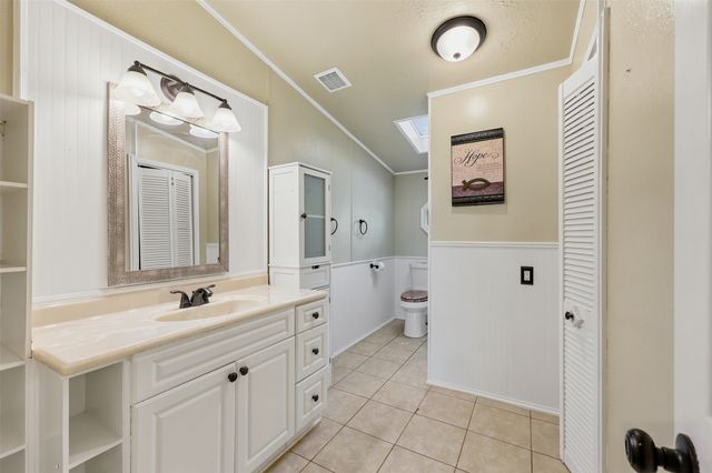 937 Nacogdoches River Drive, Granbury, TX 76048