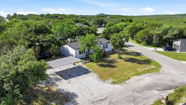 937 Nacogdoches River Drive, Granbury, TX 76048