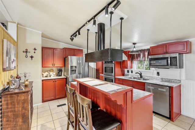 937 Nacogdoches River Drive, Granbury, TX 76048