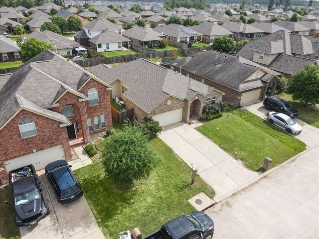 285 Country Crossing Circle, Magnolia, TX 77354