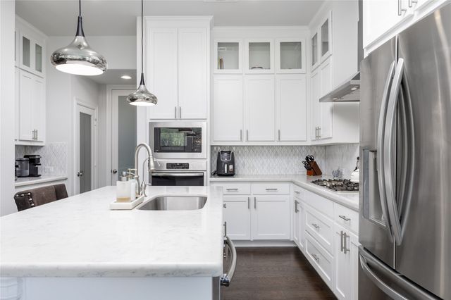 8605 Portola Drive, Frisco, TX 75035