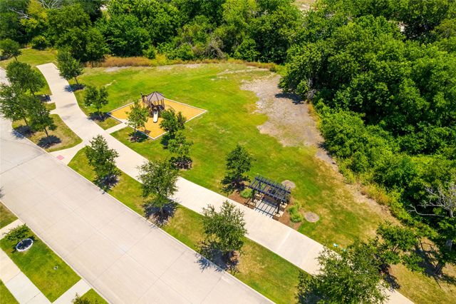 8605 Portola Drive, Frisco, TX 75035