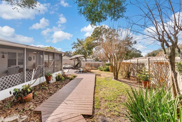 2303 GREEN LAWN STREET, Brandon, FL 33511