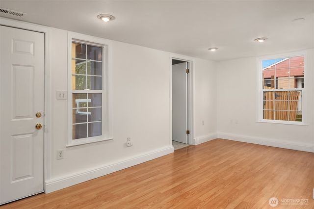 4625 48th Avenue S, Seattle, WA 98118