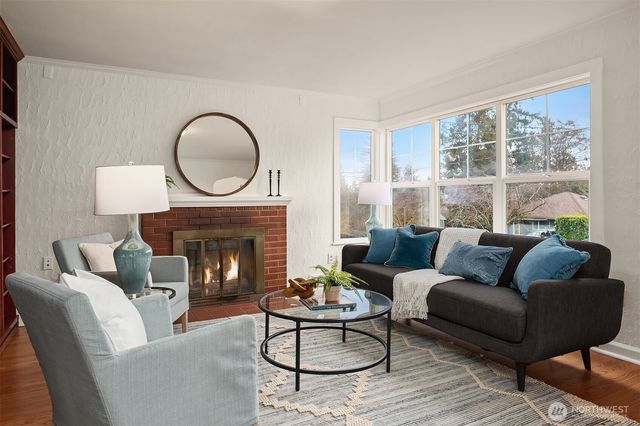 4625 48th Avenue S, Seattle, WA 98118