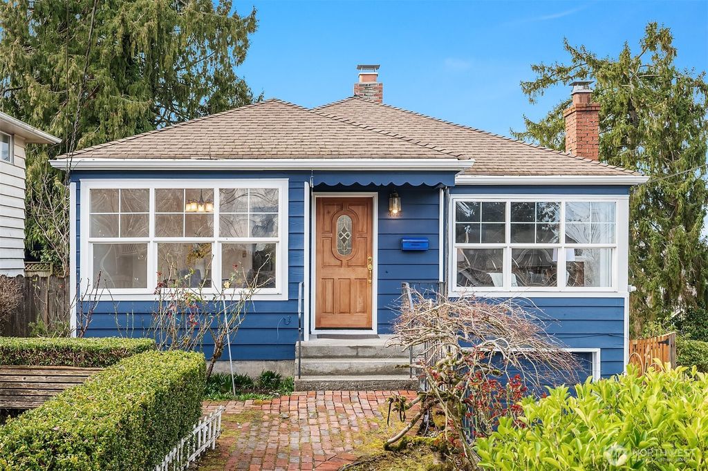 4625 48th Avenue S, Seattle, WA 98118
