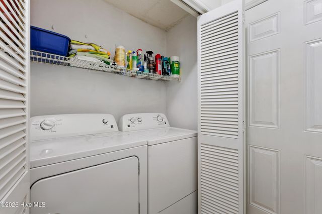 4230 Wilshire Boulevard Apt 104, Wilmington, NC 28403