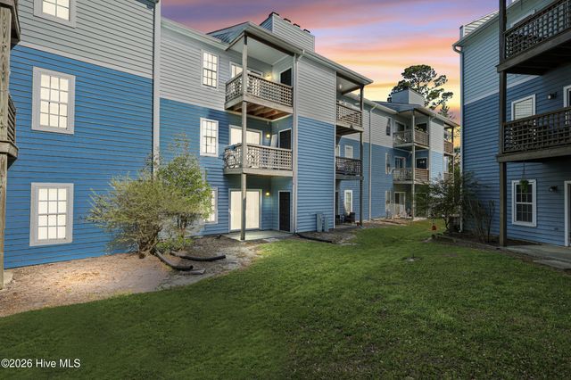 4230 Wilshire Boulevard Apt 104, Wilmington, NC 28403