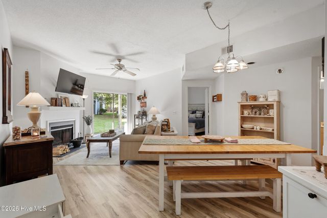 4230 Wilshire Boulevard Apt 104, Wilmington, NC 28403