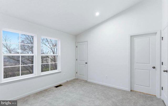 143 HOMESTEAD DR, Hanover, PA 17331