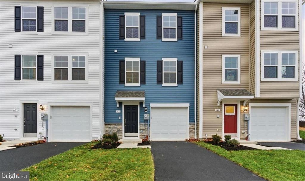 143 HOMESTEAD DR, Hanover, PA 17331