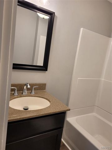 202 Wisconsin Avenue, Alton, IL 62002